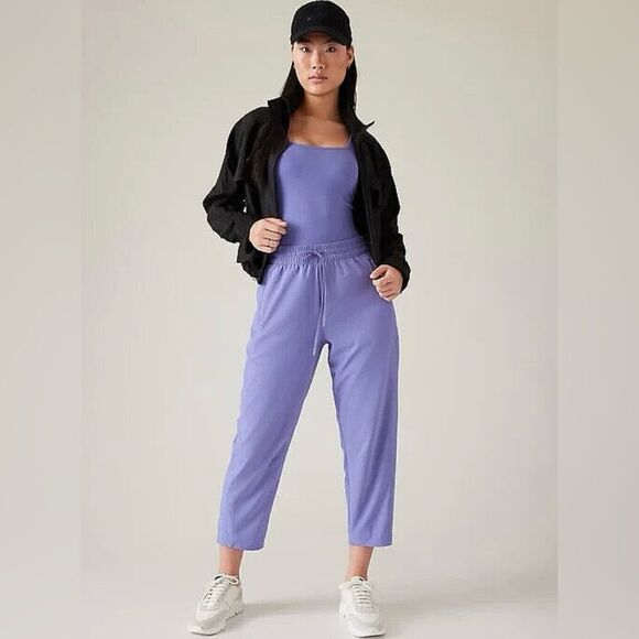 Athleta The Arrival Pant SZ 6 Purple Carpi's Light Weight MSRP $99 Athletic - Picture 1 of 7